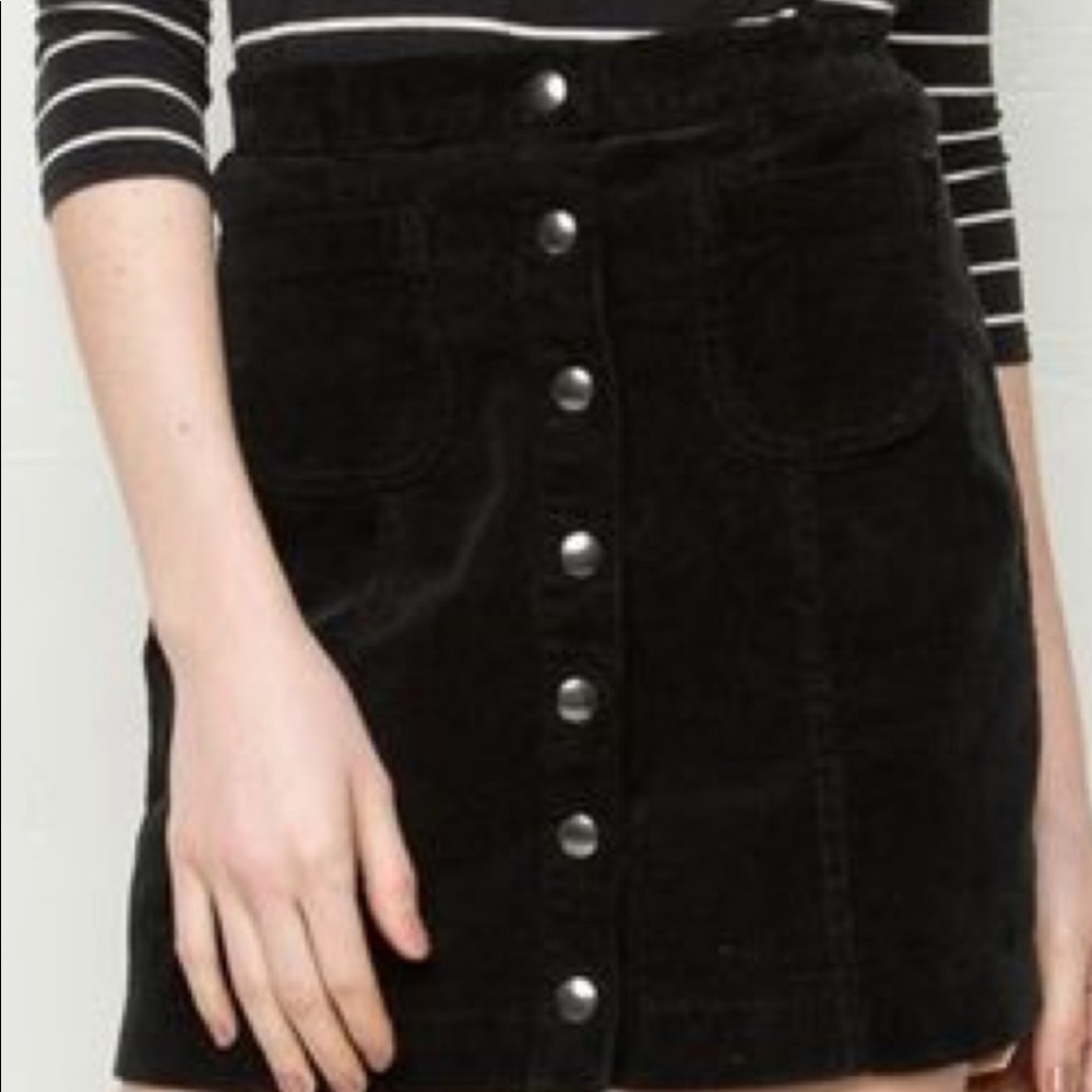 Brandy Melville Black Skirt